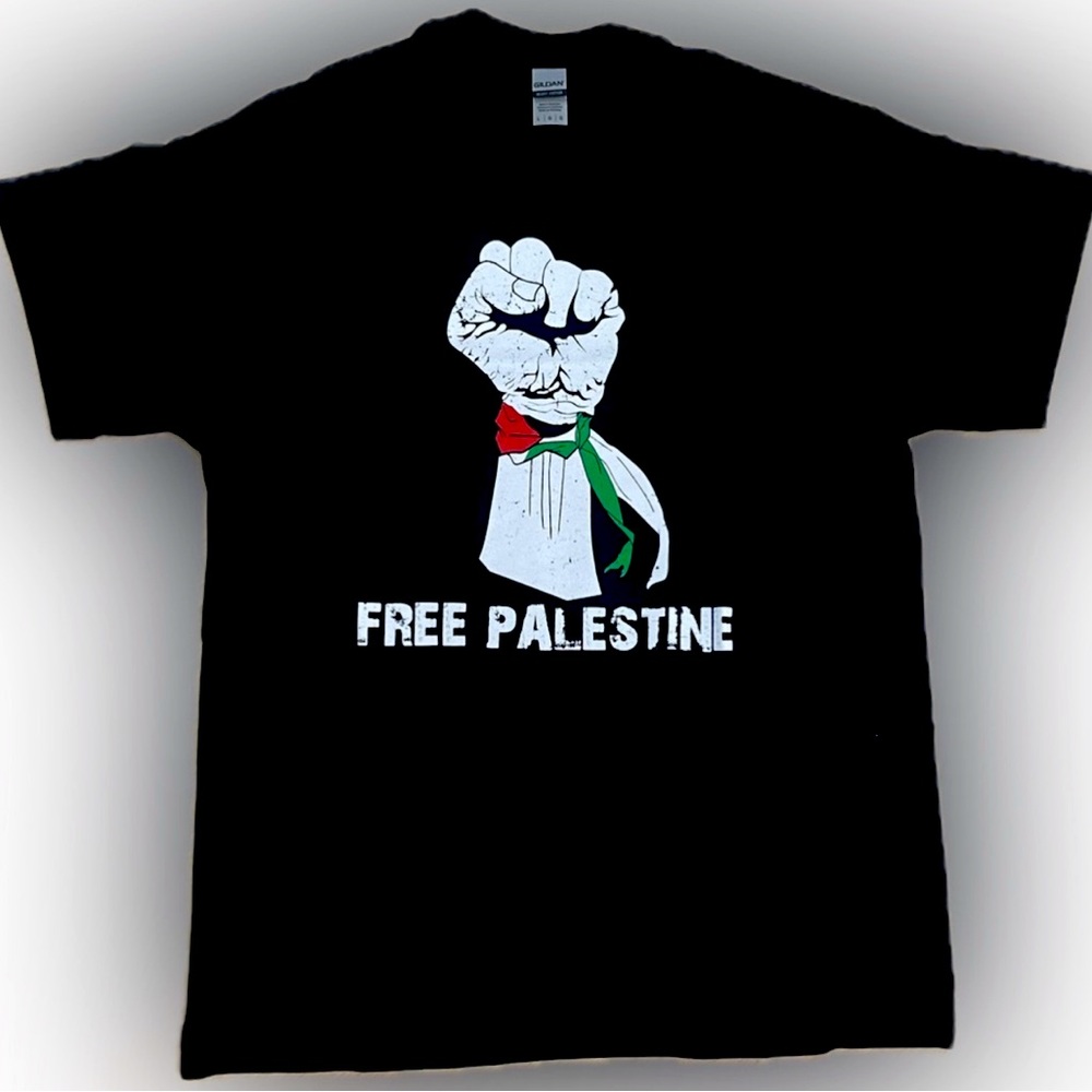 Stand in solidarity with Palestine 🇵🇸 in this new custom t-shirt.